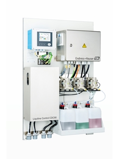 Liquiline Control CDC90 automaticky čistí a kalibruje senzory pH a ORP.