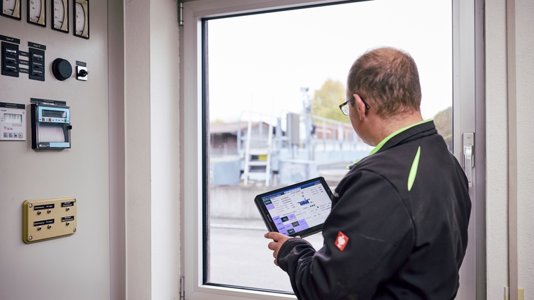 Řešení na odstraňování fosforu lze ovládat pomocí tabletu nebo chytrého telefonu