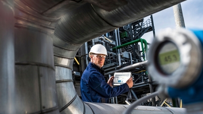 Ditigalize your asset maintenance and enable remote asset monitoring with IIoT applications