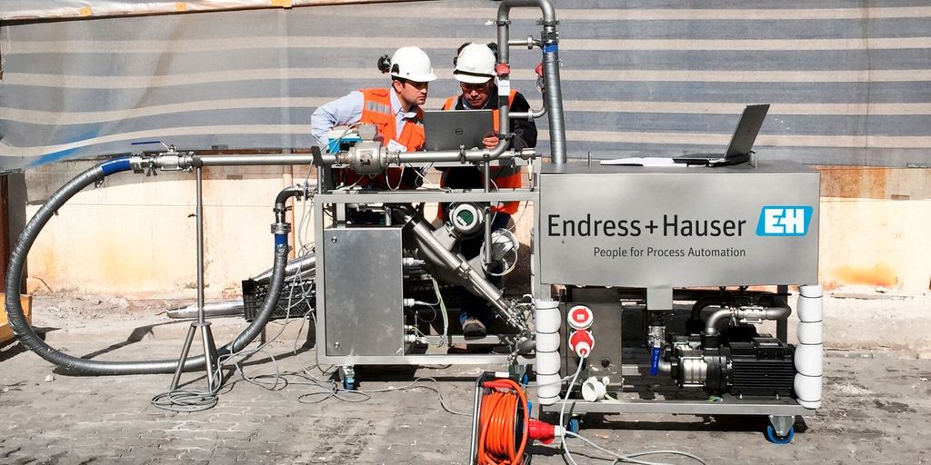 Kalibrace průtoku v místě instalace externím dodavatelem – ušetřete čas v obdobích vysokého vytížení Kalibrace průtoku v místě instalace externím dodavatelem – ušetřete čas v obdobích vysokého vytížení