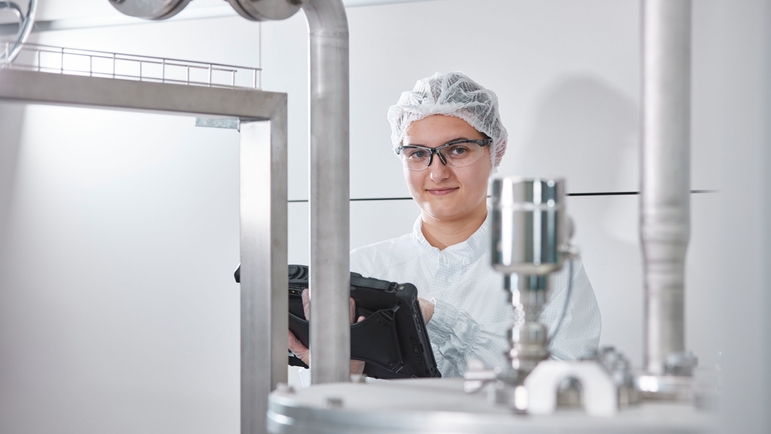 Díky technologii Single Pair Ethernet jsou velká objemy dat rychle zpracovávány přímo na pracovišti.